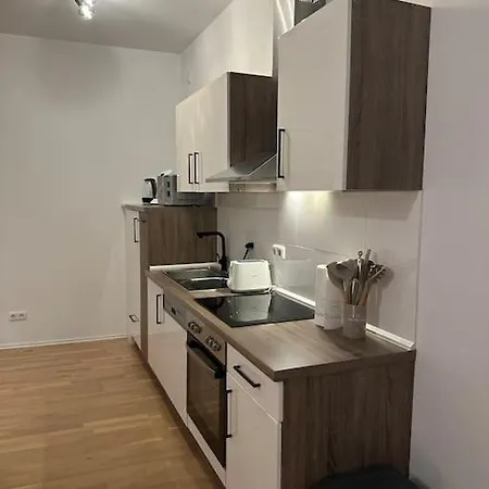 Luxus 2 Mit Stellplatz Und Balkon Apartment